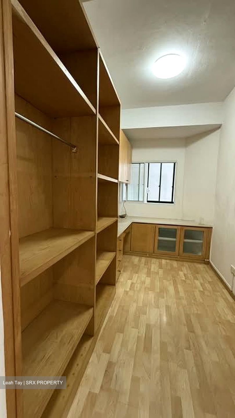 Ocean Park (D15), Condominium #566467581